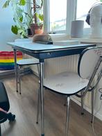 Vintage Formica eettafel met print + 3 bijbehorende stoelen, Ophalen, 50 tot 100 cm, 50 tot 100 cm, Rechthoekig