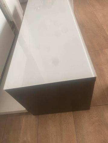 Besta kast 1.20 x 0.38 x 0,42 beschikbaar voor biedingen