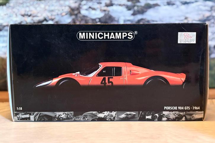 Minichamps Porsche 904 GTS 1964 - #45 Pon/Koch - 1:18, Hobby en Vrije tijd, Modelauto's | 1:18, Zo goed als nieuw, Auto, MiniChamps