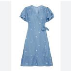 Gezocht : Fabienne Chapot Archie dress met bloemetjes XL/44, Kleding | Dames, Jurken, Blauw, Maat 42/44 (L), Knielengte, Ophalen of Verzenden