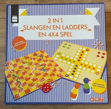 Mens erger je niet en slangen en ladders (2 in 1) beschikbaar voor biedingen