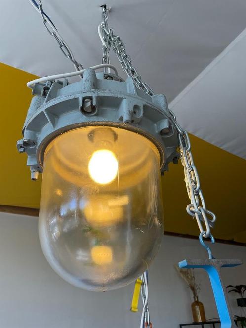 4 industriele hanglampen, Huis en Inrichting, Lampen | Hanglampen, Gebruikt, Minder dan 50 cm, Glas, Metaal, Ophalen