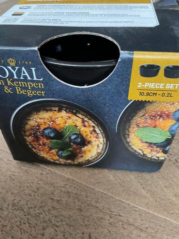 2 ovenschaaltjes rond beschikbaar voor biedingen