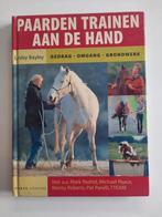 Paarden trainen aan de hand . Lesley Bayley, Boeken, Ophalen of Verzenden, Zo goed als nieuw, Paarden of Pony's, Lesley Bailey