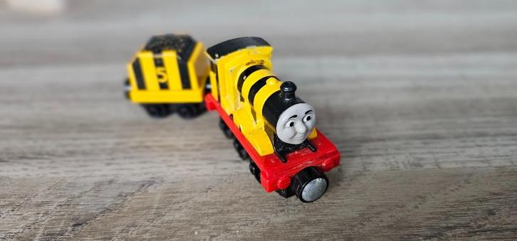 thomas de trein take n play Busy Bee james, Kinderen en Baby's, Speelgoed | Thomas de Trein, Zo goed als nieuw, Ophalen of Verzenden