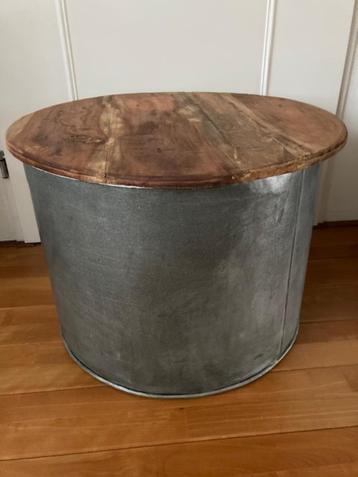 Salontafel drum, zink met massief houten blad  beschikbaar voor biedingen