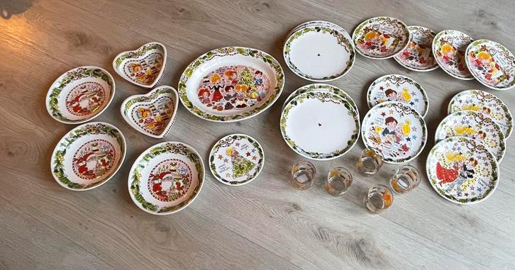 Zeer compleet Blond Amsterdam kerst servies 2022, Huis en Inrichting, Keuken | Servies, Nieuw, Compleet servies, Blond Amsterdam