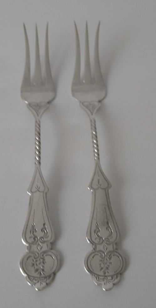 twee zilveren dienvorkjes belegvorkjes, Antiek en Kunst, Antiek | Goud en Zilver, Zilver, Ophalen of Verzenden