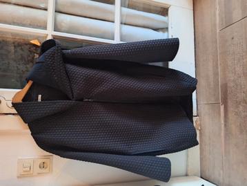 Annette Gortz jas met cappuchon beschikbaar voor biedingen