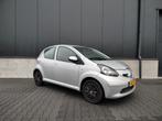 Toyota Aygo 1.0 12V Vvt-i 5DRS 123.936 km Nap groot scherm!, Voorwielaandrijving, 4 stoelen, 68 pk, Origineel Nederlands
