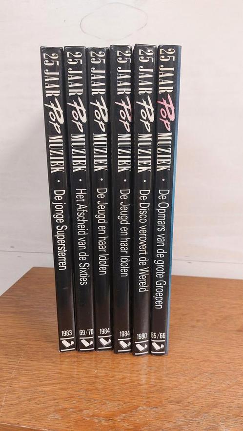 25 Jaar Pop Muziek - verschillende nummers, Boeken, Muziek, Gelezen, Genre of Stijl, Ophalen of Verzenden