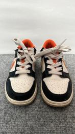 Nike dunk halloween maat 33, Kinderen en Baby's, Kinderkleding | Schoenen en Sokken, Ophalen of Verzenden, Zo goed als nieuw, Jongen of Meisje