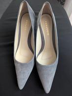 Feraggio grijze suède pumps maat 40, als nieuw, Pumps, Verzenden, Zo goed als nieuw, Grijs