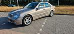 Mercedes-Benz C-Klasse C180 Kompr Sedan 2005 Nette auto!, 74 €/maand, Zwart, 1796 cc, Origineel Nederlands