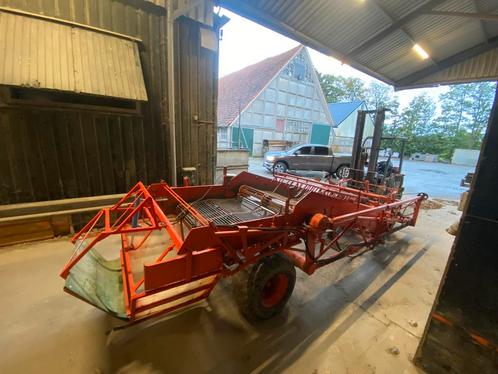 Amac d2 2x  Voorraadrooier/uien rooier / uienlader, Zakelijke goederen, Agrarisch | Werktuigen, Akkerbouw, Oogstmachine, Ophalen