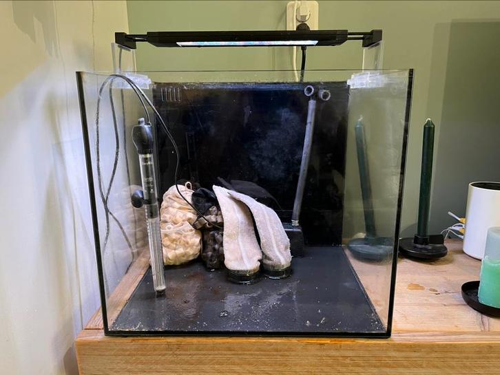Waterbox cube 20 aquarium compleet verlichting/accessoires, Dieren en Toebehoren, Vissen | Aquaria en Toebehoren, Gebruikt, Leeg aquarium