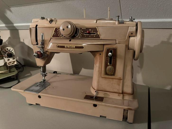 Ouderwetse naaimachines Singer, Pfaff en Meister, Hobby en Vrije tijd, Naaimachines en Toebehoren, Gebruikt, Naaimachine, Singer