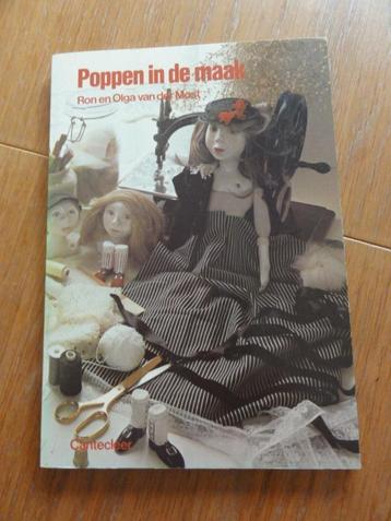 Poppenmaakboek beschikbaar voor biedingen