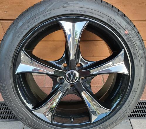 17 inch VW Polo velgen met zomerbanden 5x100, Auto-onderdelen, Banden en Velgen, Banden en Velgen, Zomerbanden, 17 inch, 215 mm