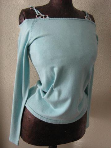 T-shirt kleur turquoise beschikbaar voor biedingen