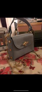 Bee bag, Verzenden