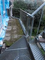 Balkonhek aangeboden (2x), Ophalen, Gebruikt, Overige materialen, Spijlenhekwerk
