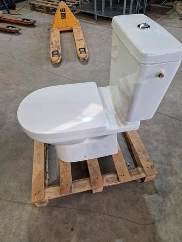 Staand toilet Villeroy en Boch nieuw! beschikbaar voor biedingen