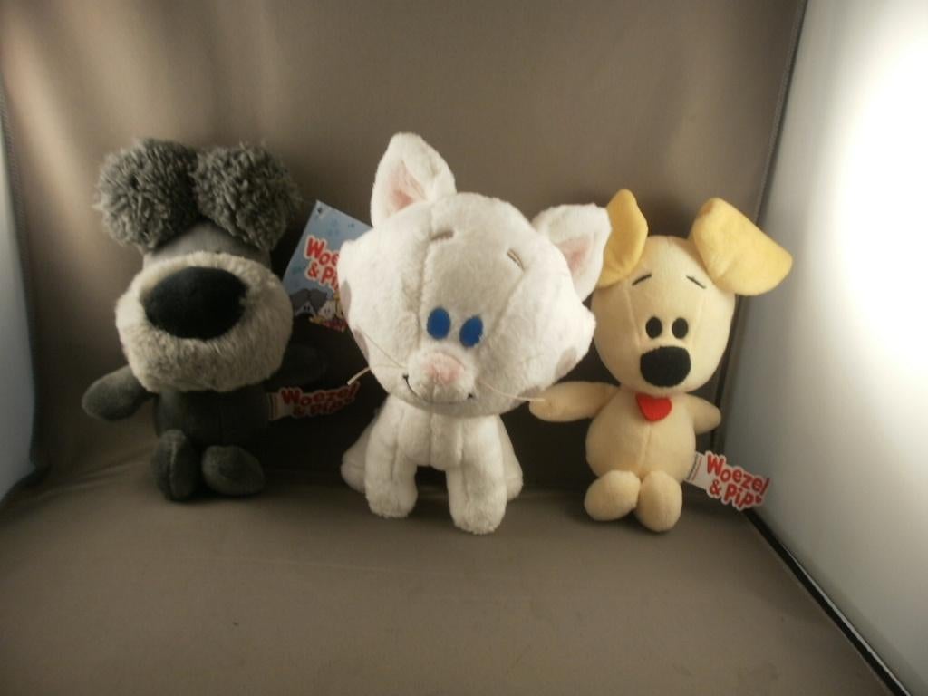 buurtpoes woezel en pip bod is voor de set 22 cm velours, Ophalen of Verzenden, Nieuw, Hond