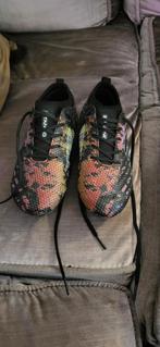 Voetbalschoenen kinderen, Sport en Fitness, Voetbal, Maat XS of kleiner, Ophalen of Verzenden, Zo goed als nieuw, Schoenen