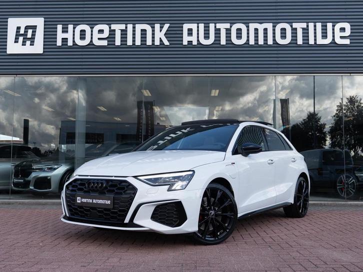 Audi A3 Sportback 45 TFSI e S edition Competition | Pano | M, Auto's, Audi, Bedrijf, Te koop, A3, ABS, Achteruitrijcamera, Airbags