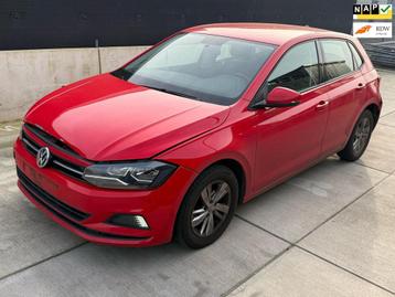 VOLKSWAGEN POLO DSG AUTOMAAT/RIJDBARE SCHADE/LED/STOELVERW. beschikbaar voor biedingen