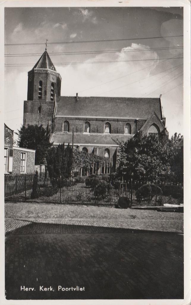 POORTVLIET Ned. Herv. Kerk, Verzamelen, Ansichtkaarten | Nederland, Ongelopen, Zeeland, 1920 tot 1940, Verzenden