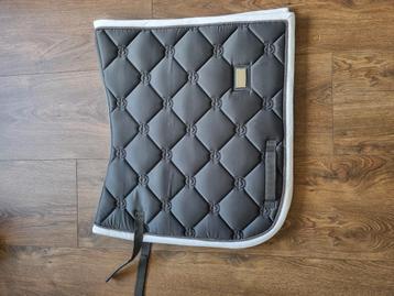 Equestrian Stockholm silver cloud beschikbaar voor biedingen