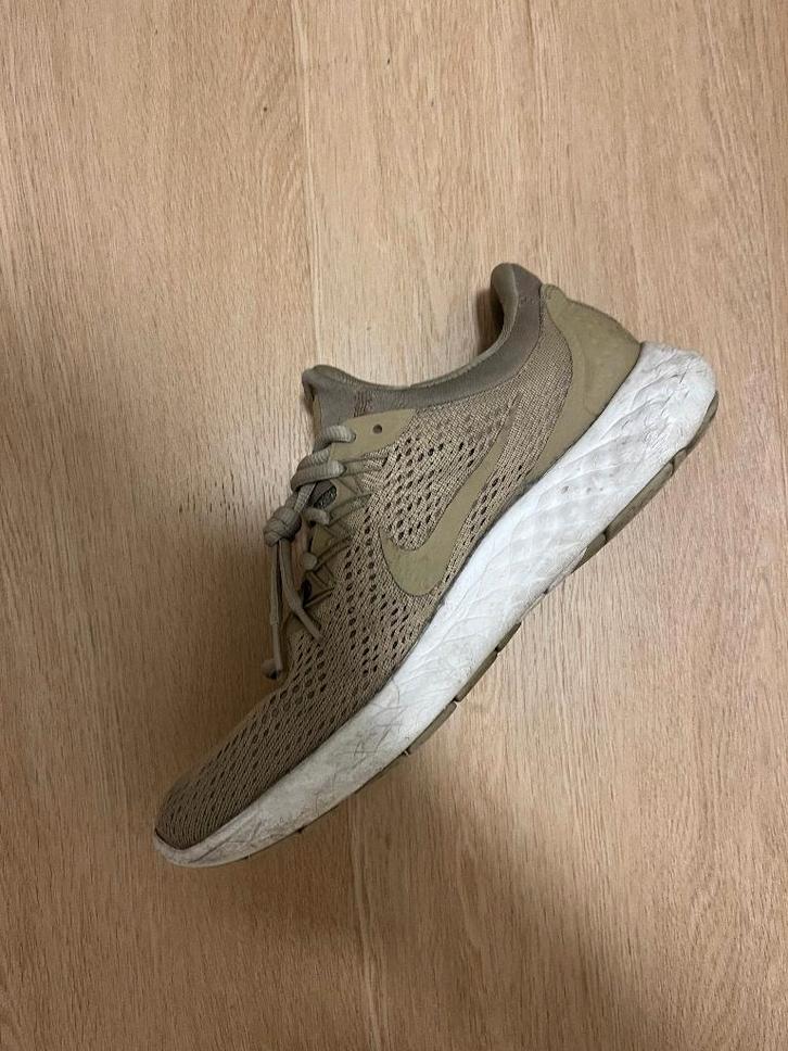 Nike lunar kyelux 44 maat, Kleding | Heren, Schoenen, Gedragen, Sneakers of Gympen, Overige kleuren, Ophalen of Verzenden