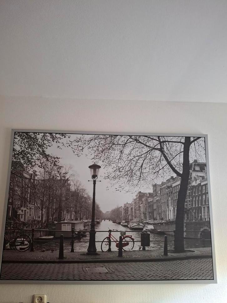 Ikea Schilderij Amsterdam Rode Fiets - 140x100cm, Huis en Inrichting, Woonaccessoires | Schilderijen, Tekeningen en Foto's, Zo goed als nieuw