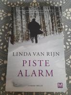 boek linda van rijn - piste alarm, Gelezen, Ophalen of Verzenden, Nederland