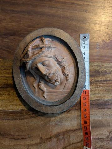 Houtsculptuur Jezus beschikbaar voor biedingen