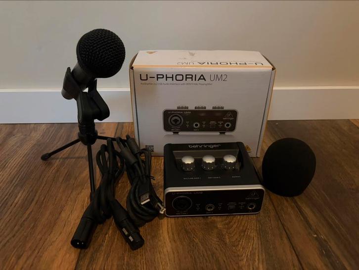 Behringer U-Phoria UM2 USB Audio interface + mic, Muziek en Instrumenten, Microfoons, Zo goed als nieuw, Overige typen, Ophalen of Verzenden