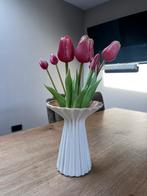 HEMA Vaas Keramiek is verkocht, nu alleen de Kunst Tulpen, Ophalen of Verzenden, Gebruikt
