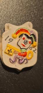 Veldteken tullepetaonestad 1962 wit, Verzamelen, Speldjes, Pins en Buttons, Ophalen of Verzenden, Gebruikt, Overige onderwerpen