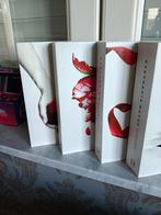 Boeken Twilight de complete saga in witte box - Nederlands, Ophalen of Verzenden, Zo goed als nieuw, Stephenie Meyer