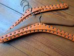 3 kleerhangers jaren 70, Ophalen of Verzenden, Gebruikt, Hout