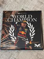 2x jaarboek Max Verstappen 2021 en 2022, Ophalen of Verzenden, Zo goed als nieuw, Formule 1