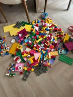 Grote krat met DUPLO, LEGO en play mobile, Ophalen of Verzenden, Zo goed als nieuw, Overige merken