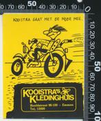 Sticker: Kooistras Kledinghuis - Emmen, Verzamelen, Stickers, Ophalen of Verzenden, Zo goed als nieuw, Bedrijf of Vereniging