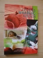 LEVENSWAARDIGHEDEN door Dr R Seldenrijk ea, Boeken, Ophalen of Verzenden, Zo goed als nieuw