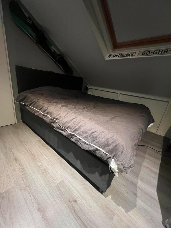 Boxspring 180cm Antraciet, Huizen en Kamers, Kamers te huur
