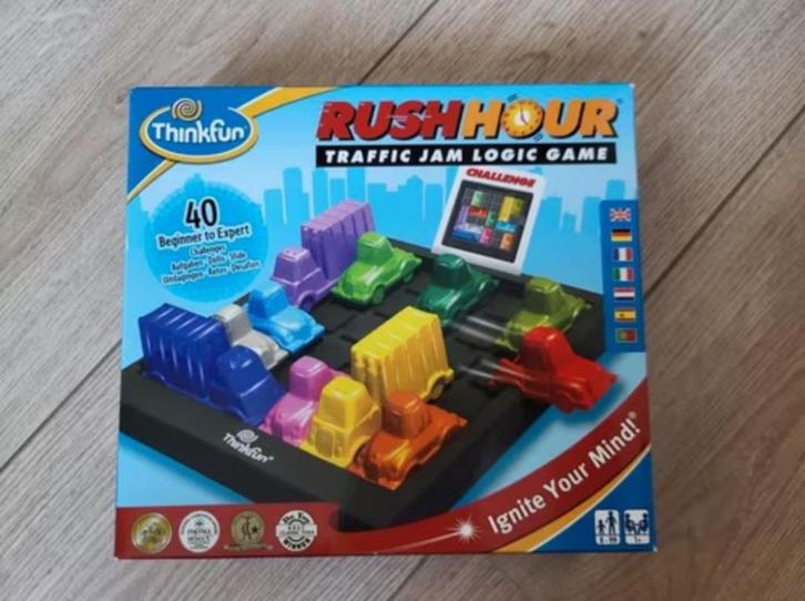 Spel Rush Hour – Denkpuzzel voor jong en oud, Hobby en Vrije tijd, Gezelschapsspellen | Bordspellen, Zo goed als nieuw, Een of twee spelers