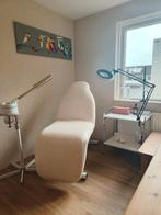 Behandelstoel , vapozone en bijbehorend tafeltje, Ophalen, Zo goed als nieuw, Massagestoel of Kussen