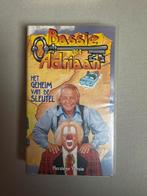 Bassie en Adriaan: Het Geheim van de Sleutel (VHS), Alle leeftijden, Ophalen of Verzenden, Gebruikt, Nederlandstalig